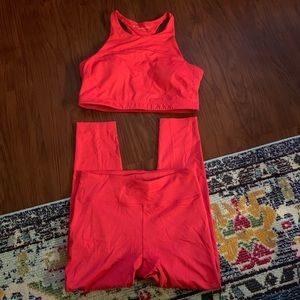 Outdoor Voices Set in Scarlet (L) Top (M) Bottoms